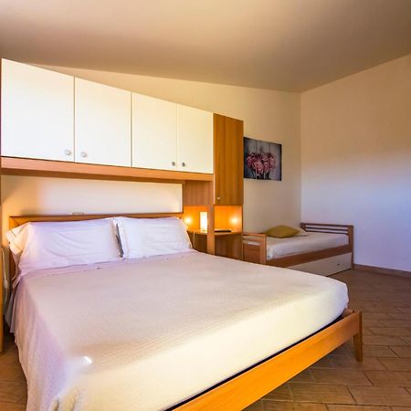 Appartamenti E Affittacamere Le Due Ruote Alberese Room photo