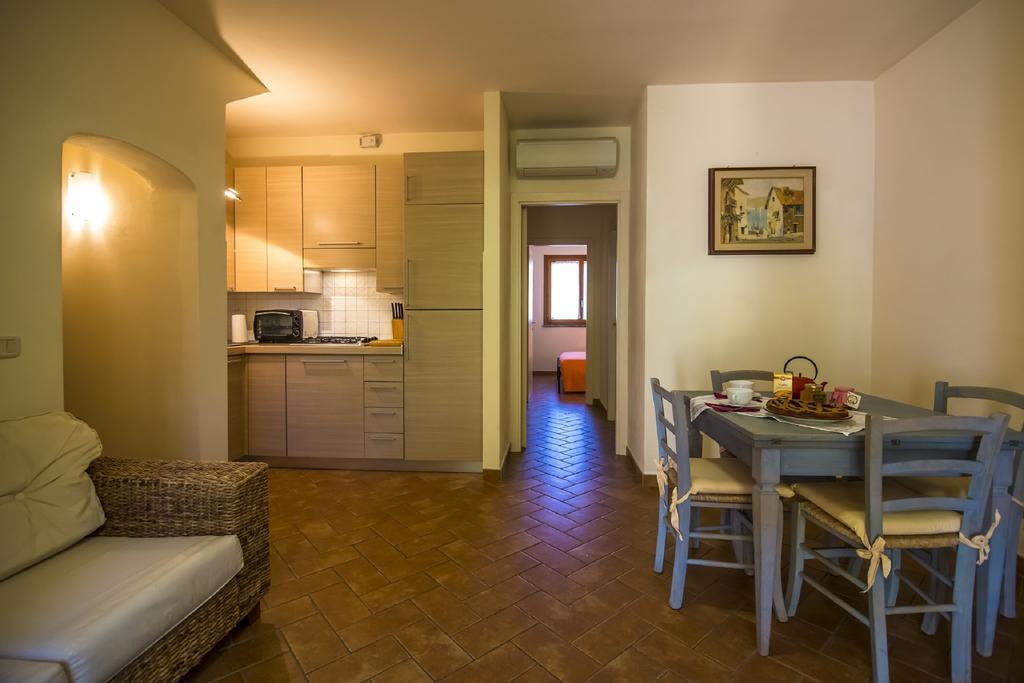 Appartamenti E Affittacamere Le Due Ruote Alberese Exterior photo